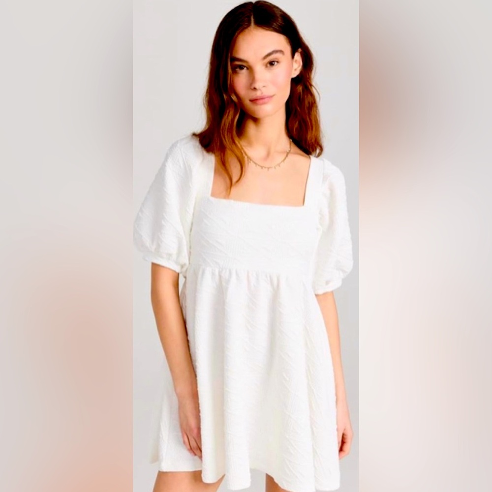 Free People Puff Sleeve Violet Mini Baby Doll Dress, white, size small LIKE NEW